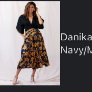 Danika pants from selfie Leslie